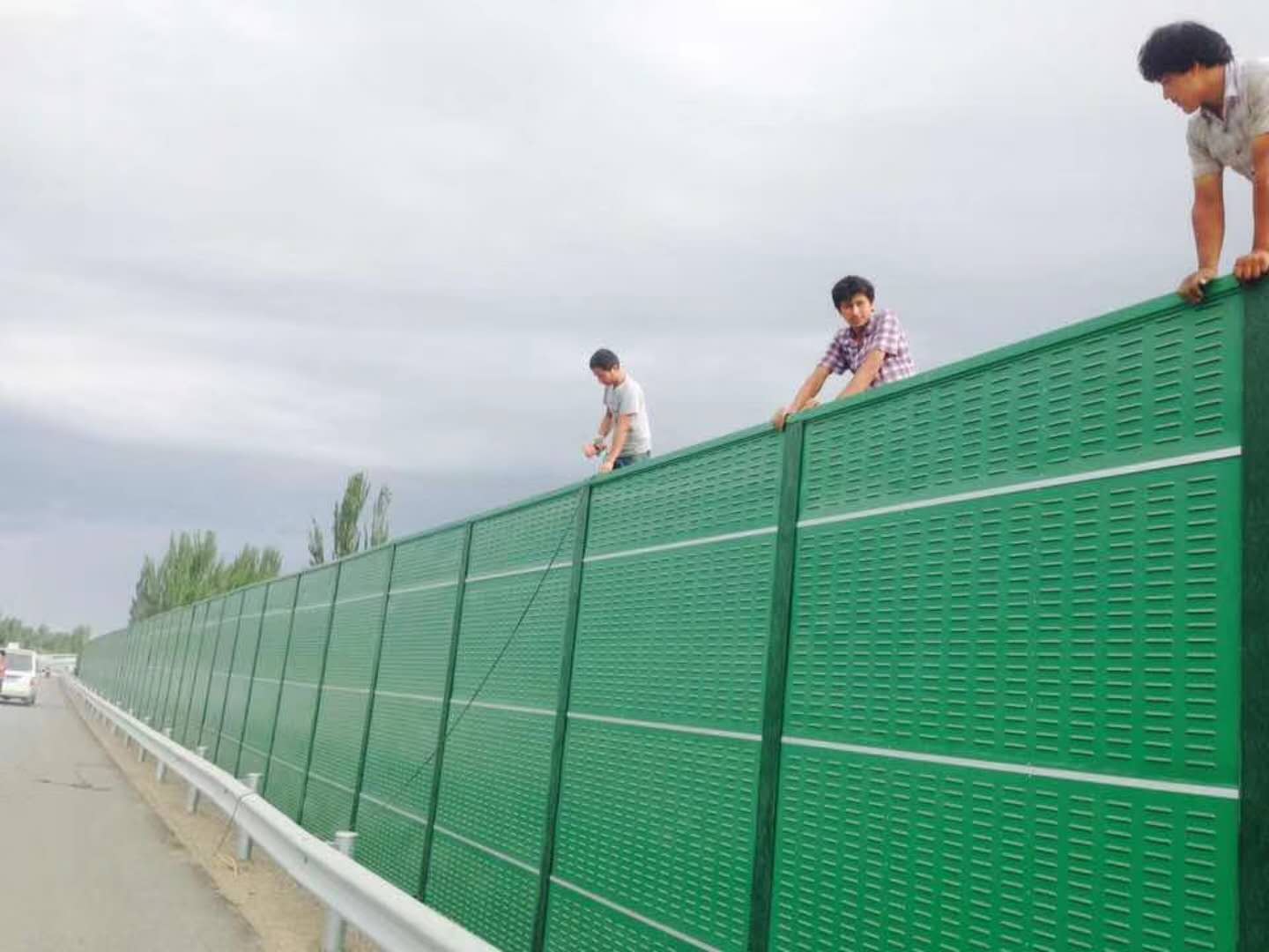 公路聲屏障 公路聲屏障